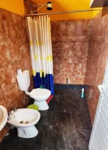 Posadas. Casa 3 dormitorios, Quincho Cochera Cubierta