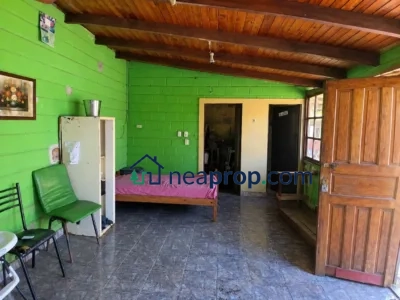Garupá. Casa con local comercial y monoambiente independiente